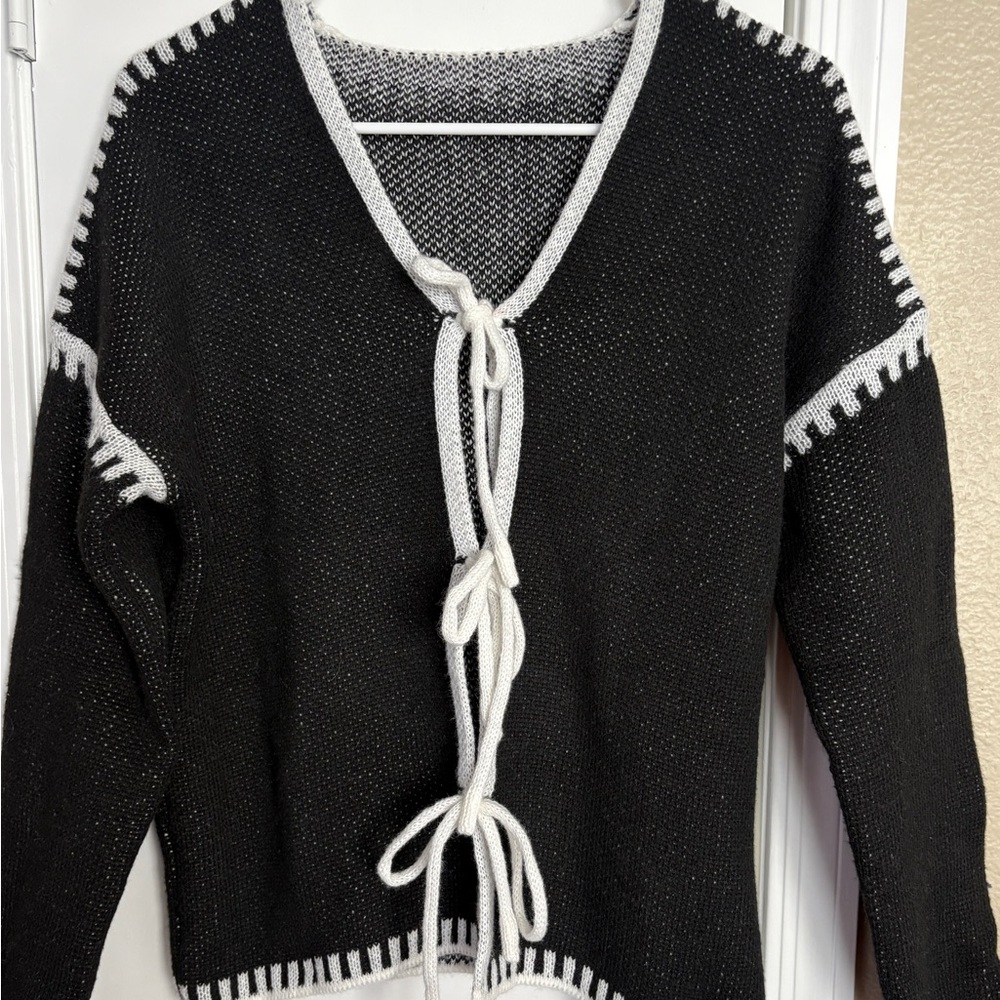 Women's Tie Front Bow Cardigan Sweaters
Chunky Knit Long Puff Sleeve Trendy Fall